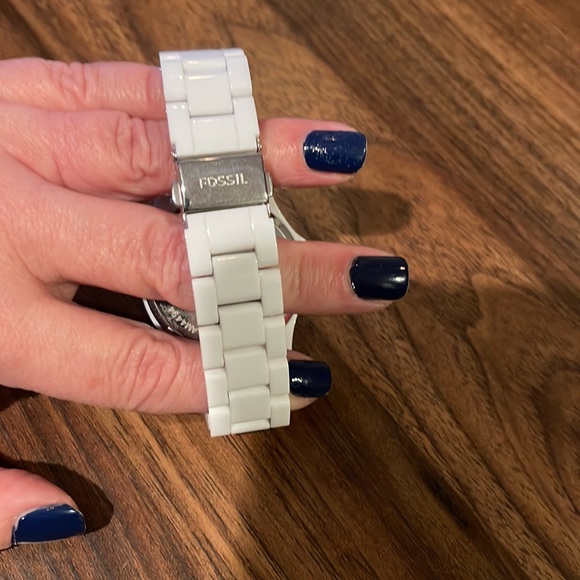Fossil watch. Excellent condition! Never worn. - Picture 3 of 4